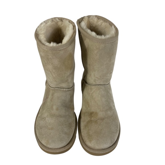 Ugg Classic short beige boots 6 suede flat warm - Picture 1 of 5